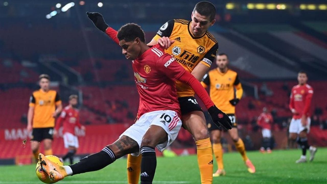 Rashford pone al Machester United segundo y a dos puntos del Liverpool