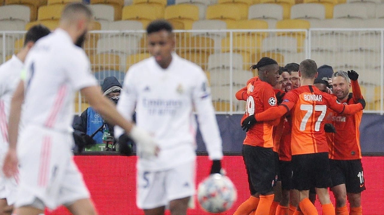 Real Madrid cae en su visita ante el  Shakhtar Donetsk y complica su pase a la siguiente ronda de la UCL