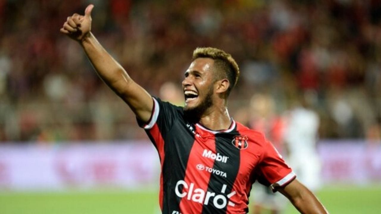 ¡Alex López celebra! El Alajuelense rompe 7 años de sequía y es campeonísimo en Costa Rica