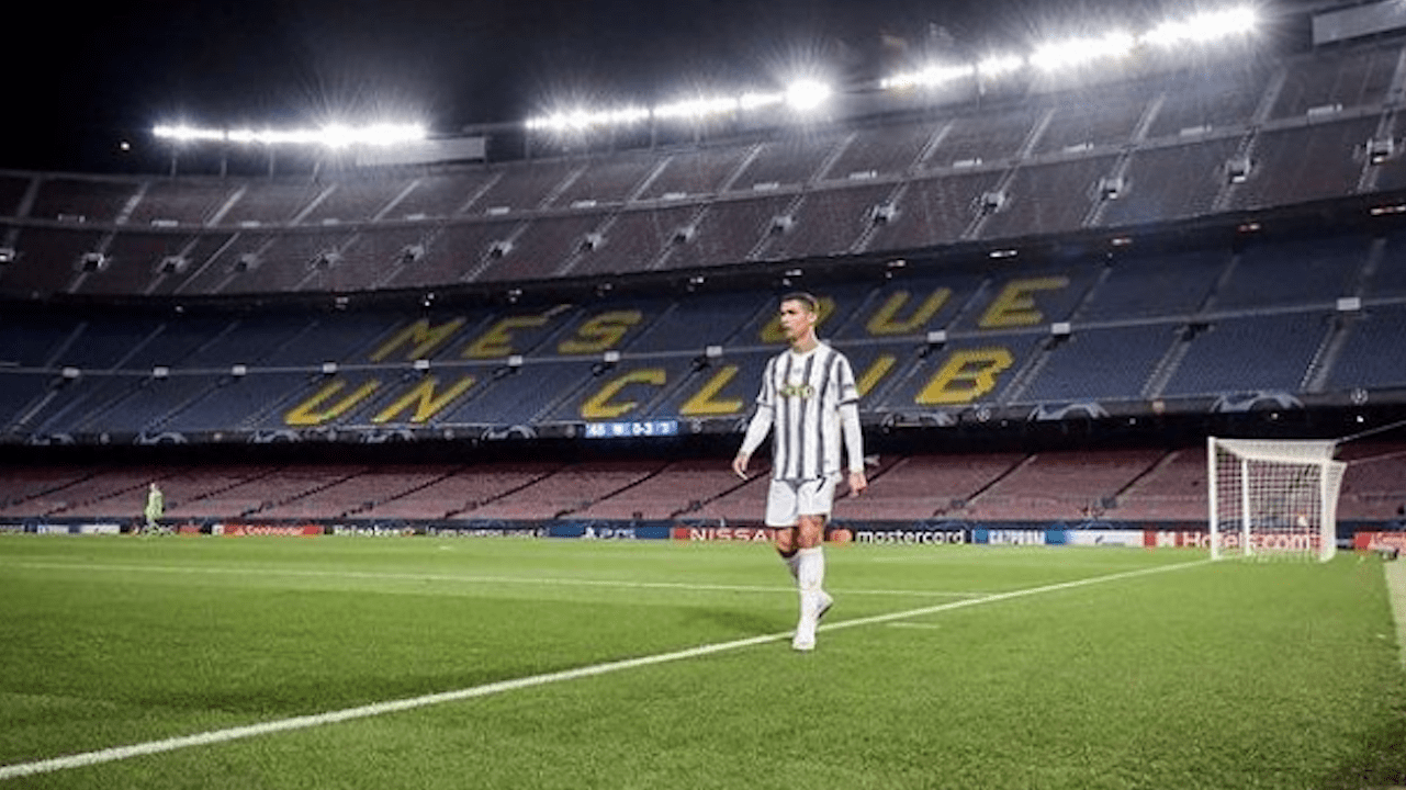 La reflexión de Cristiano Ronaldo ante un solitario Camp Nou
