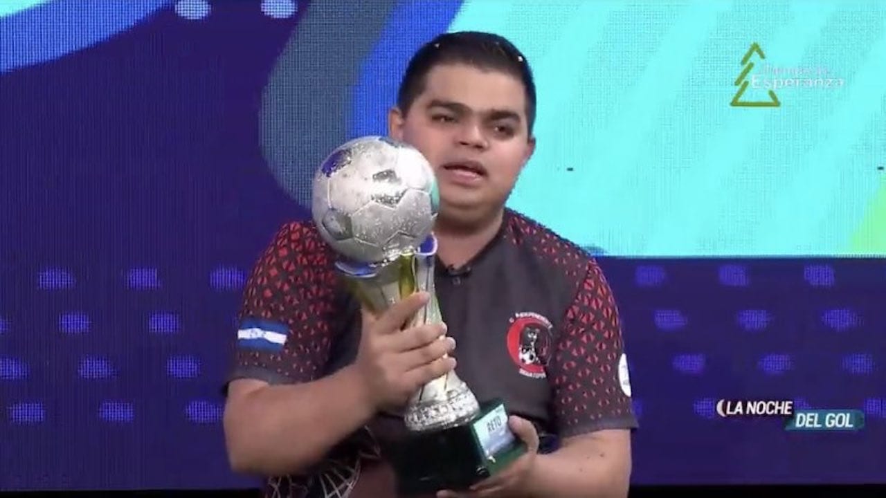 Rely Maradiaga vence a Carlos Ordóñez y es el nuevo campeón del Reto Penalero con Causa
