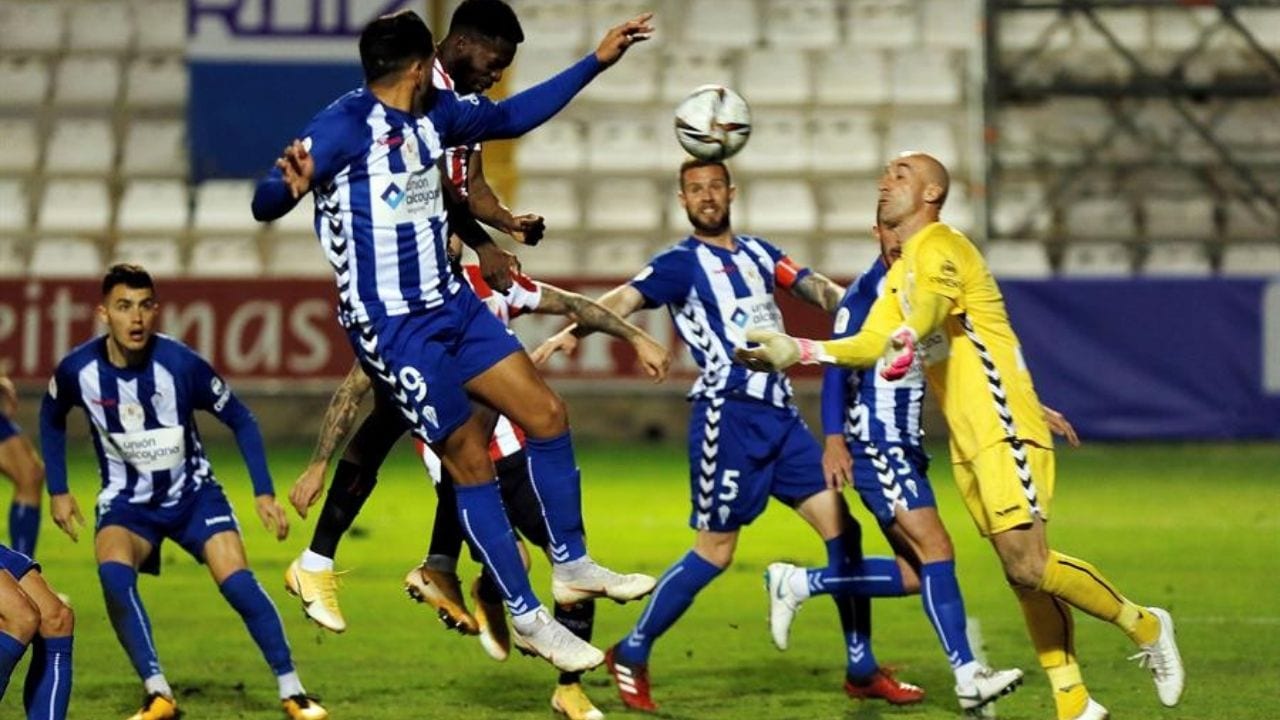 Jona Mejía y el Alcoyano terminan su sueño en Copa del Rey cayendo ante el Athletic