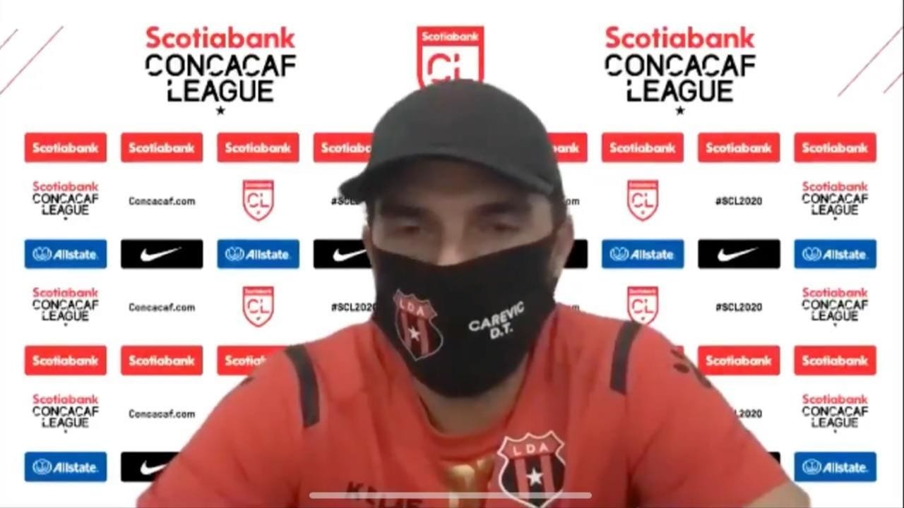 Técnico del Alajuelense elogió al Olimpia y comentó la ventaja que tienen en el duelo
