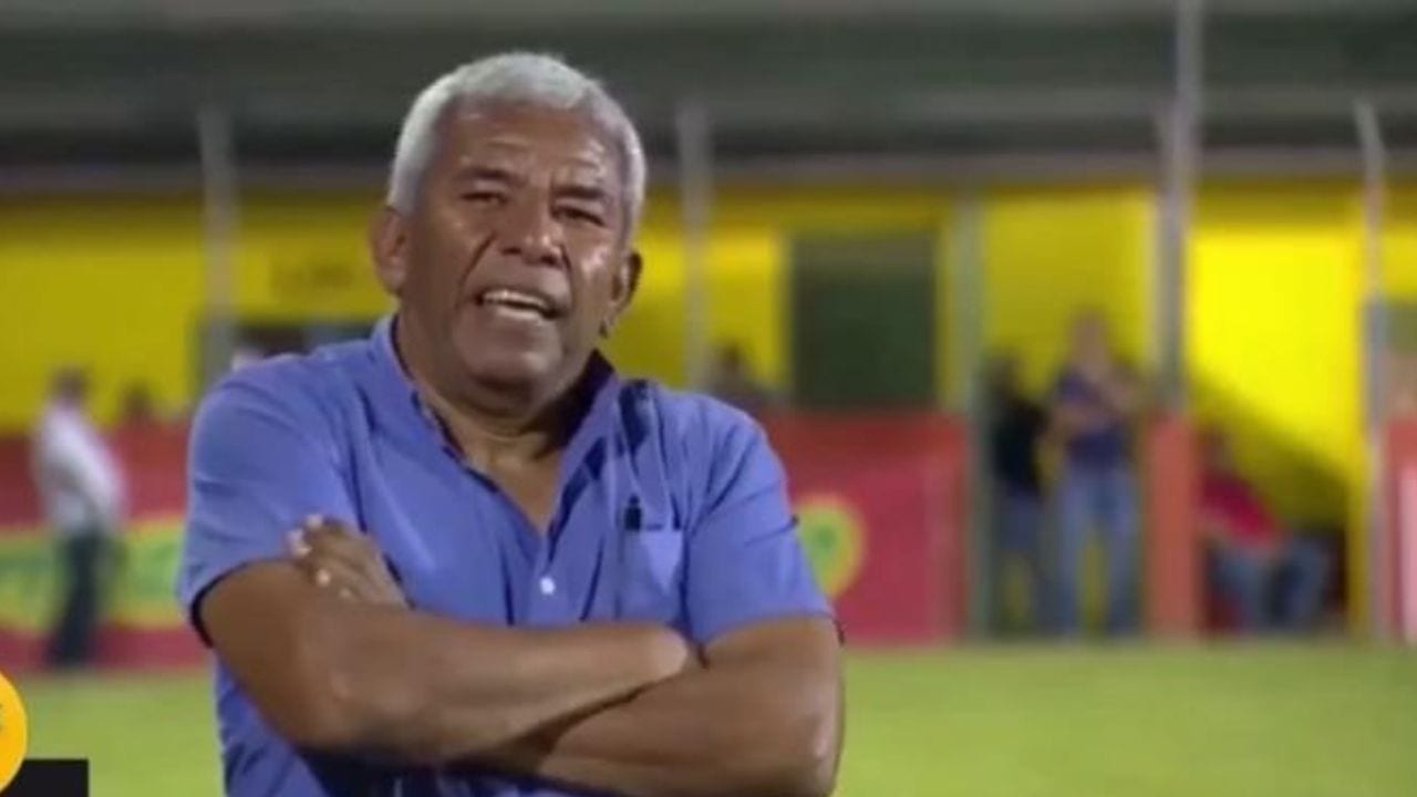 Héctor Castellón aclaró rumores de dirigir en El Salvador o Guatemala