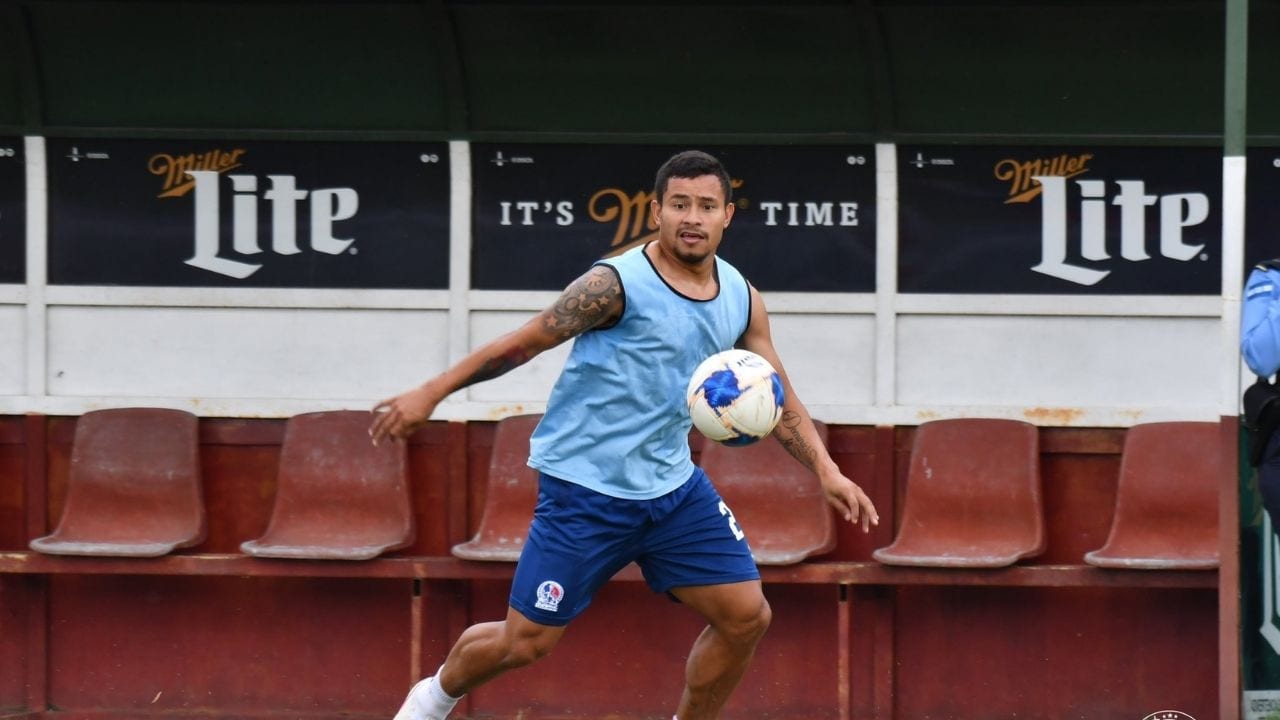 Patón Mejía dejó claro cuando se decide su continuidad o salida del Olimpia