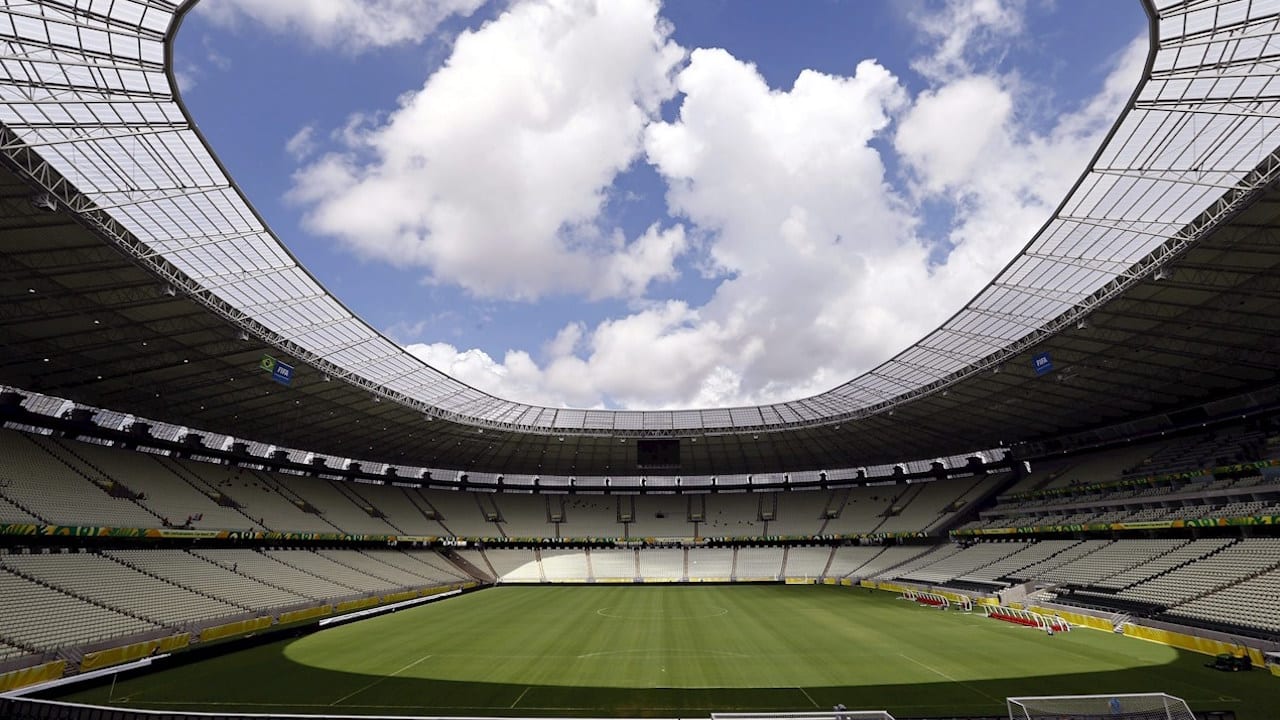 Un incendio destruye cabinas en el estadio de Fortaleza, sede del Mundial 2014