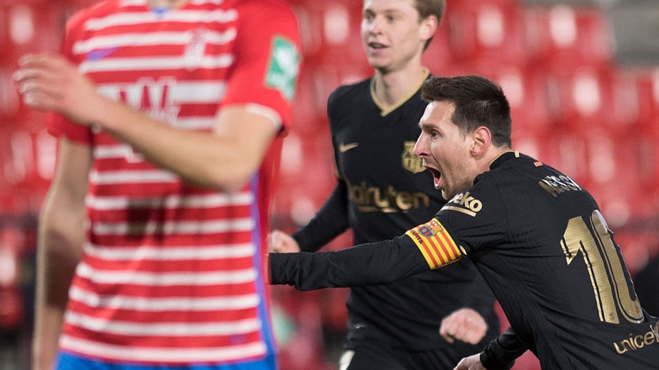 El Barcelona golea al Granada con dobletes de Griezmann y Messi