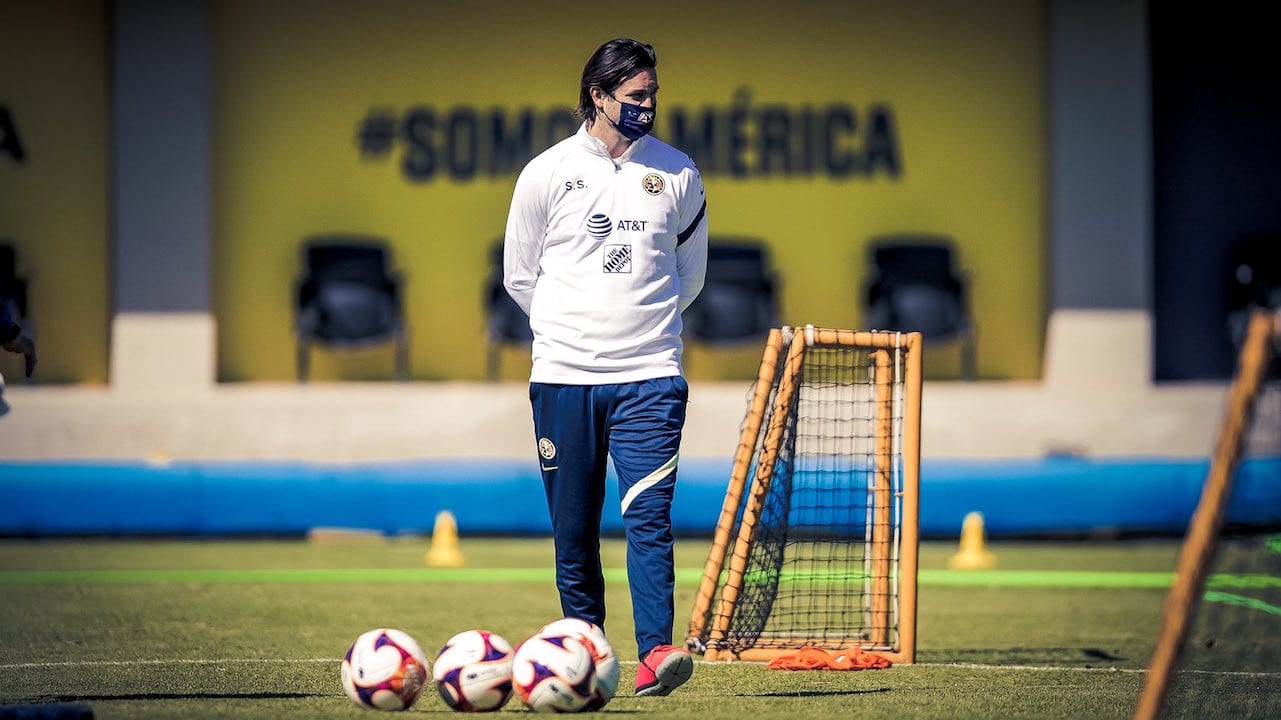 Pasado madridista de Solari juega a su favor en el América, asegura Lapuente