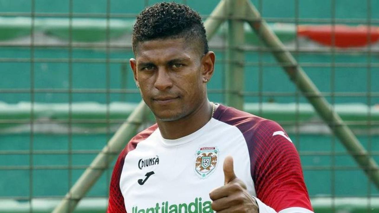 Carlo Costly entrena con Marathón y sería refuerzo para el Clausura 2020