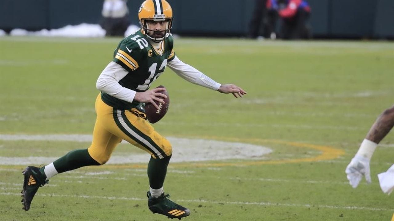 Aaron Rodgers logra su tercer premio de MVP; Aaron Donald, Defensivo del Año