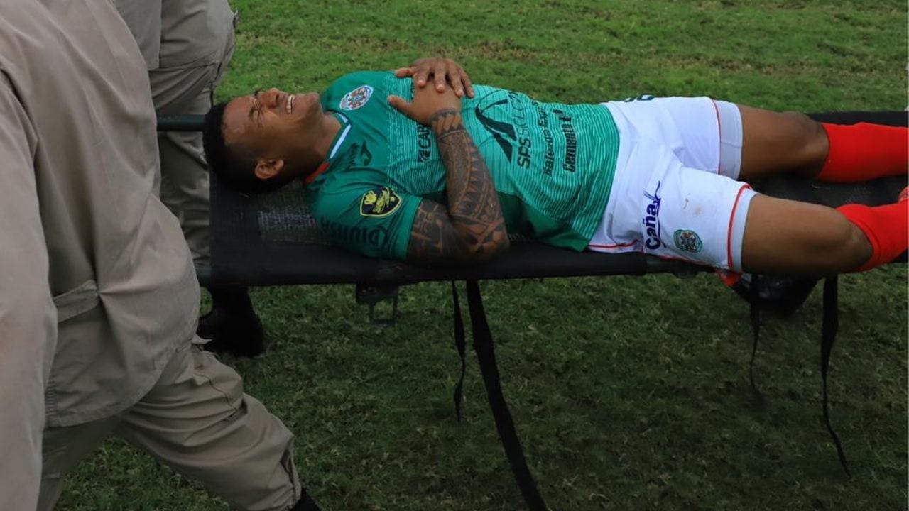 Luis Garrido sufrió fractura de costillas y sería baja por más de medio torneo
