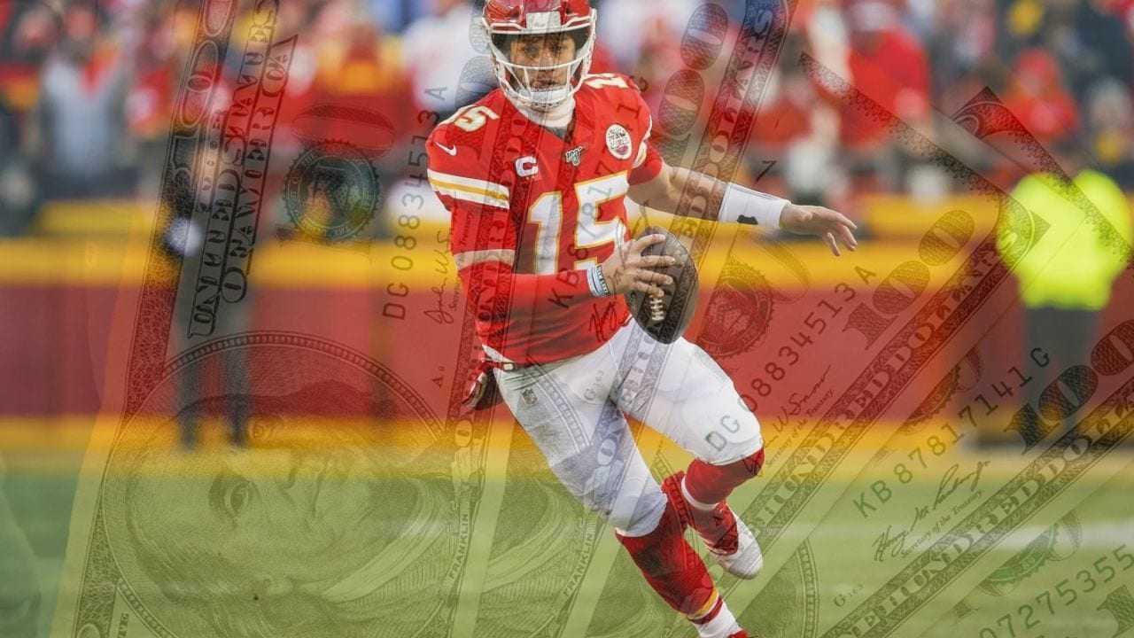 Mahomes lidera los mejores contratos en el deporte mundial