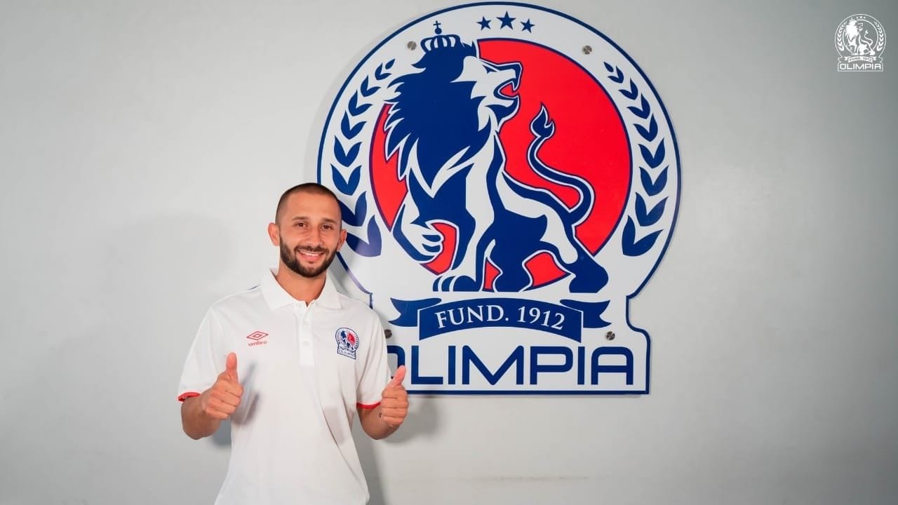Olimpia presenta oficialmente al extremo derecho Ezequiel Aguirre