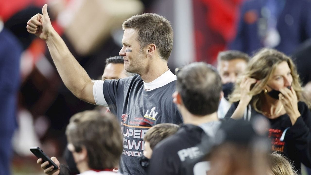 Tom Brady establece marca con su quinto premio de Jugador Más Valioso del Super Bowl