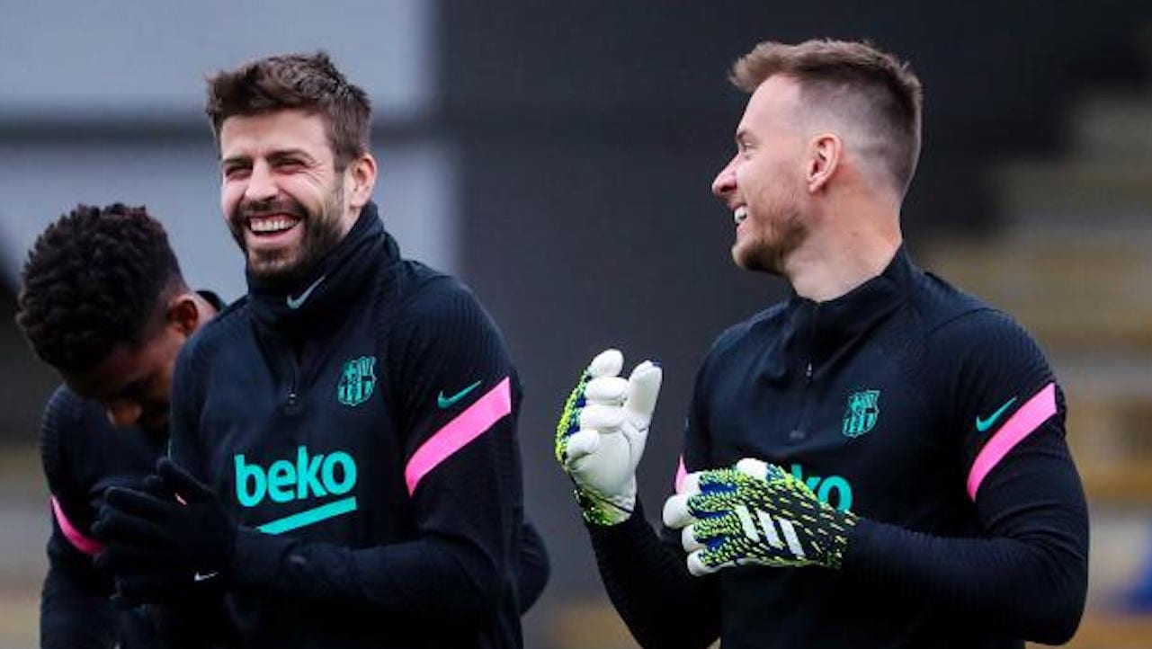 Gerard Piqué, la novedad en la convocatoria del Barça para enfrentar al PSG en Champions League