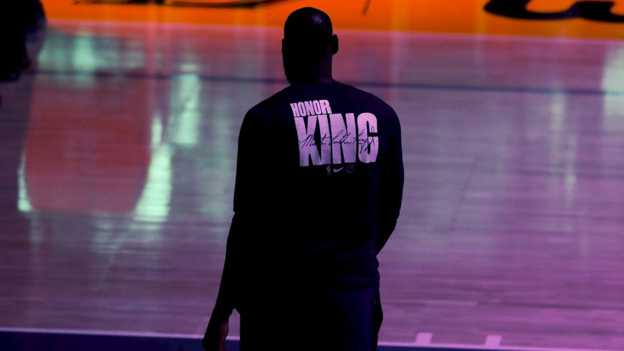 James responde a Ibrahimovic que no se callará ante lo que vea que "esté mal"