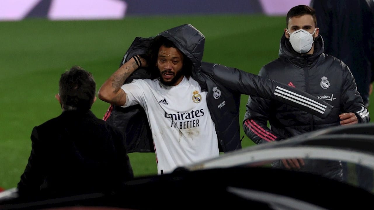 ¡Más bajas en el Madrid! Marcelo se lesiona y podría estar fuera tres semanas