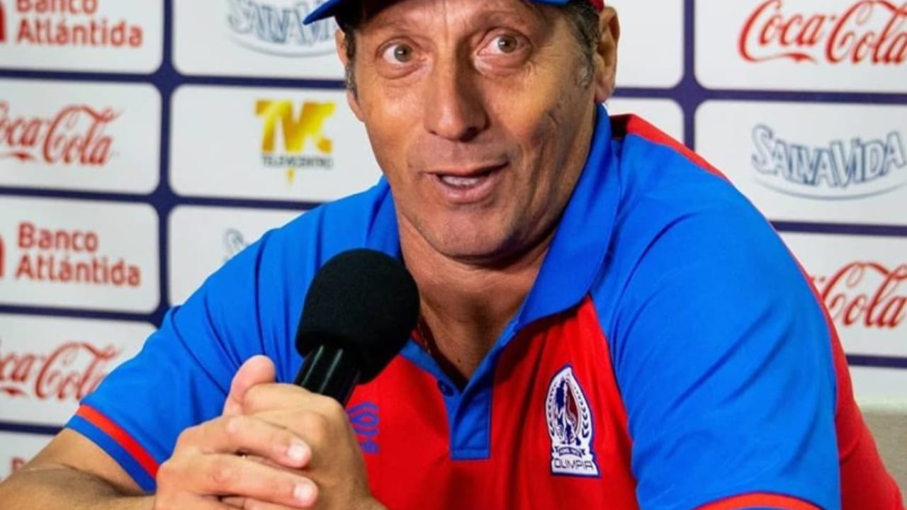 Pedro Troglio: No siempre jugaremos de forma perfecta, pero hacía bastante tiempo que no mostrábamos un nivel tan bajo como el de hoy