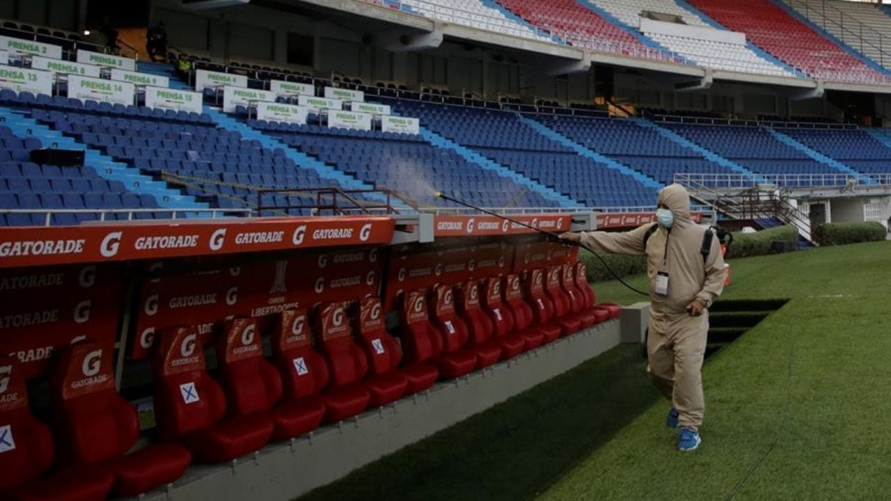 De marzo a marzo, el año que paralizó y sigue afectando al deporte