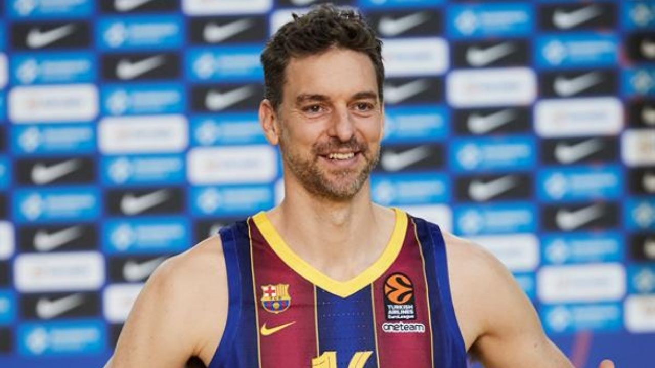 Pau Gasol fue presentado oficialmente como nuevo jugador del FC Barcelona