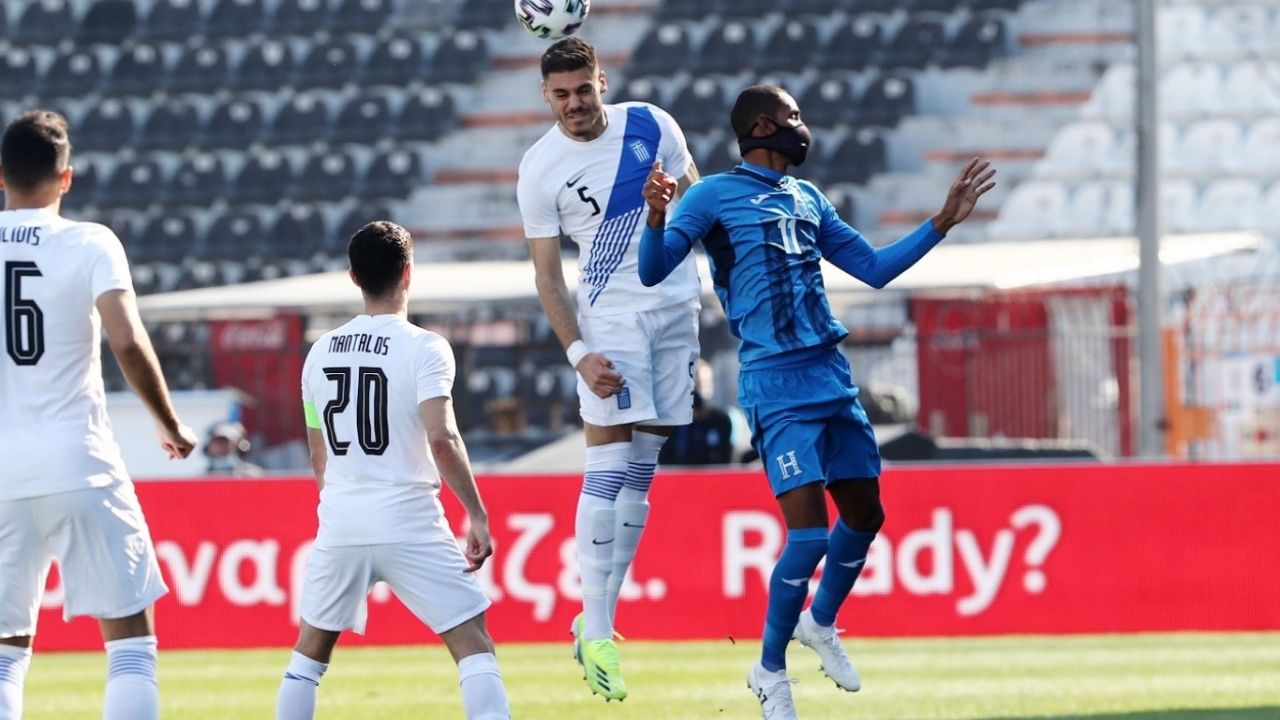¡No se puede creer! El increíble fallo de Jerry Bengtson contra Grecia