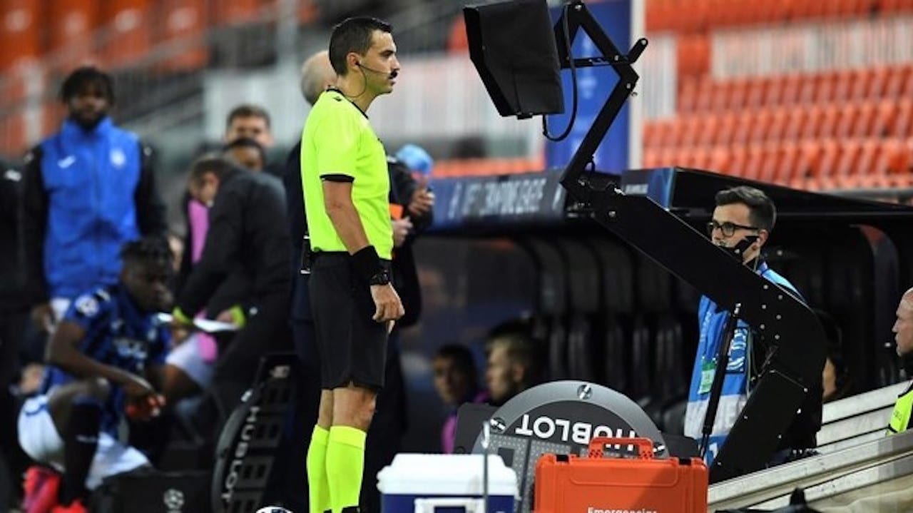 IFAB: Mano involuntaria que preceda a un gol no será infracción