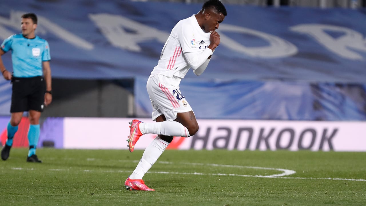 Vinicius: 'Es un honor jugar cien partidos con esta camiseta'