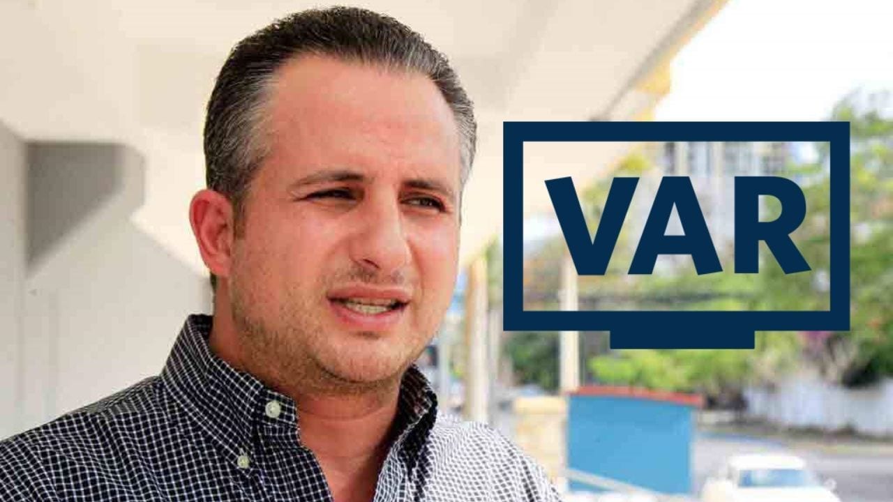 Elías Burbara solicita el VAR luego de la polémica contra Olimpia