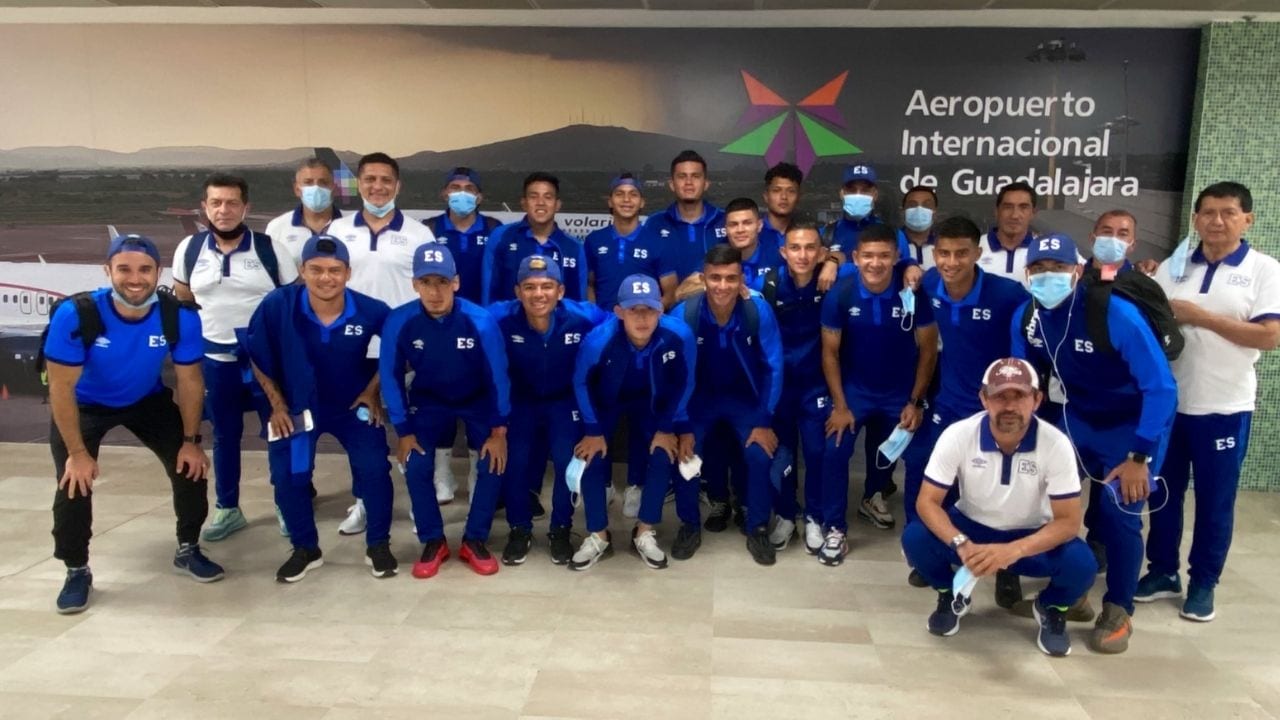 El Salvador, rival de Honduras, primera selección en arribar a México para el Preolímpico