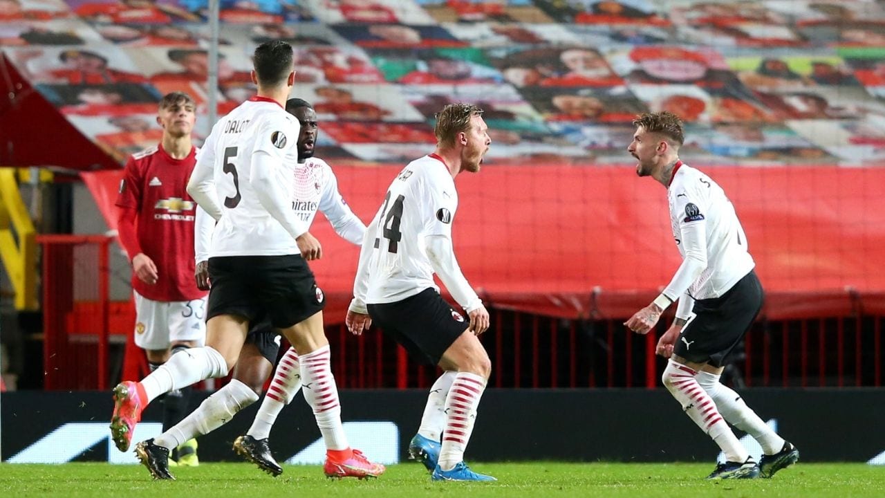 Europa League: Milán le arranca un empate al Manchester United en su casa