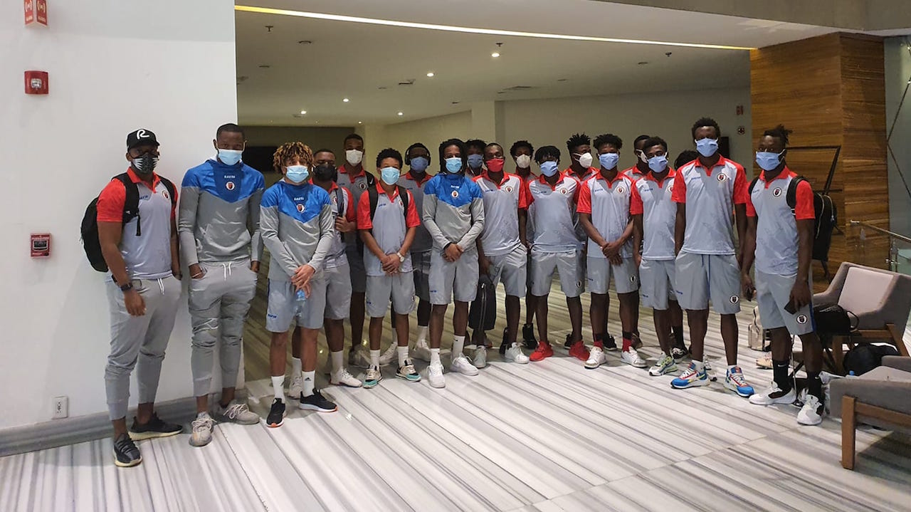 ¡Delegación de Haití se presenta ante Honduras con diez jugadores!