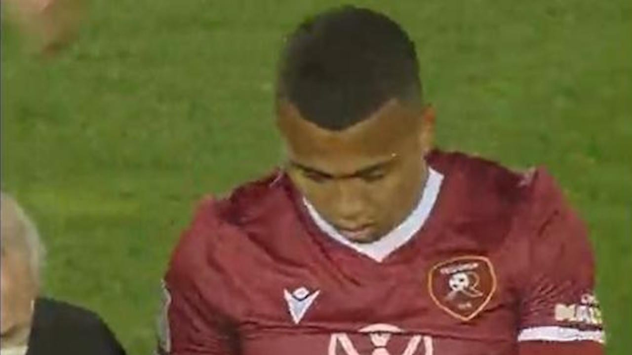 Rigoberto Rivas abandonó el partido de la Reggina pero está fuera de peligro