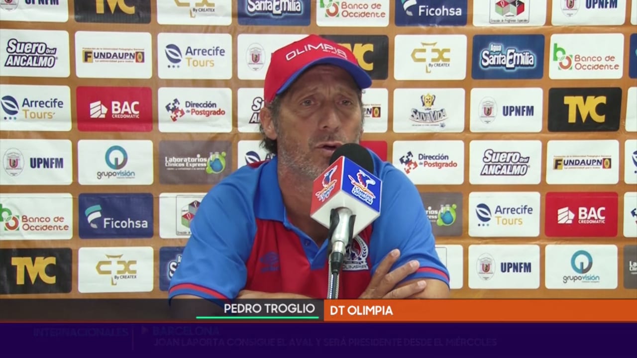 Pedro Troglio desconocía la reprogramación del Superclásico ante Motagua