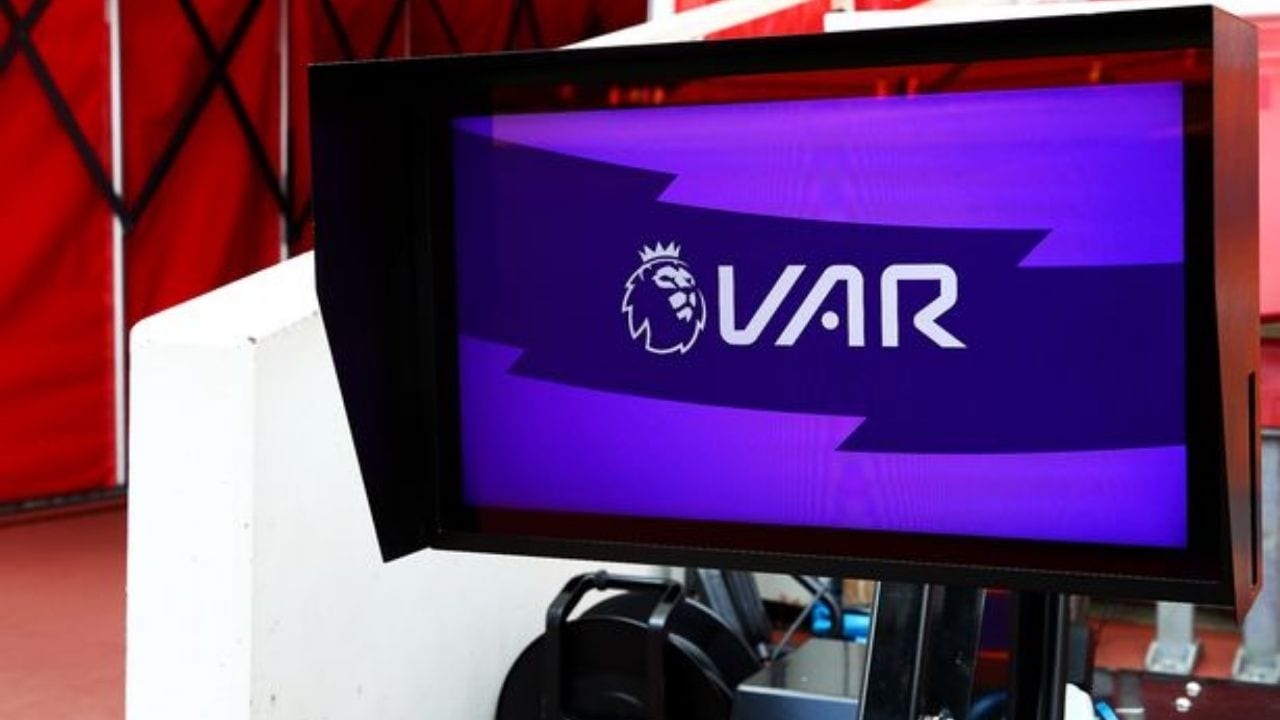 Premier League consultará a los clubes sobre el uso VAR