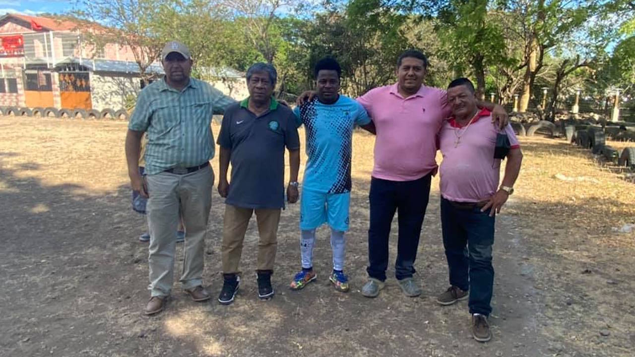 Tras su salida del Vida, el entrenador Primitivo Maradiaga reaparece con el Cedrito FC de la segunda división de Honduras