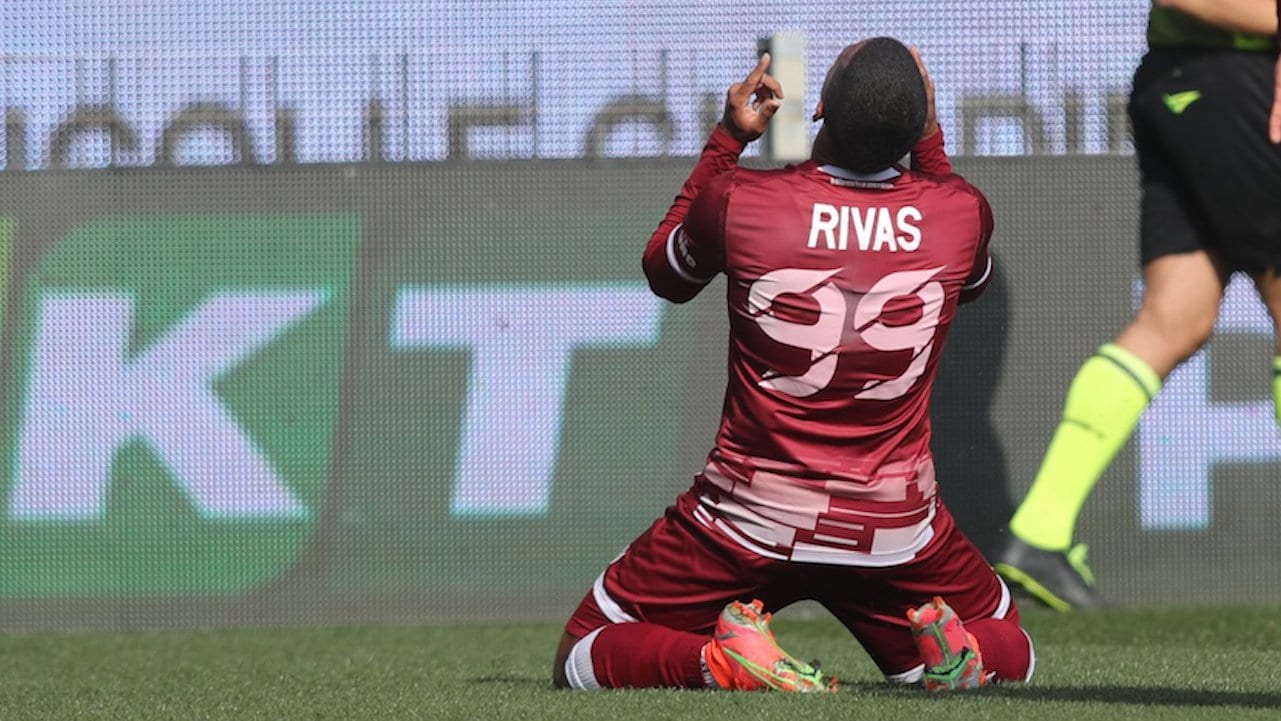 Tres equipos de la Serie A muestran interés en el catracho Rigoberto Rivas