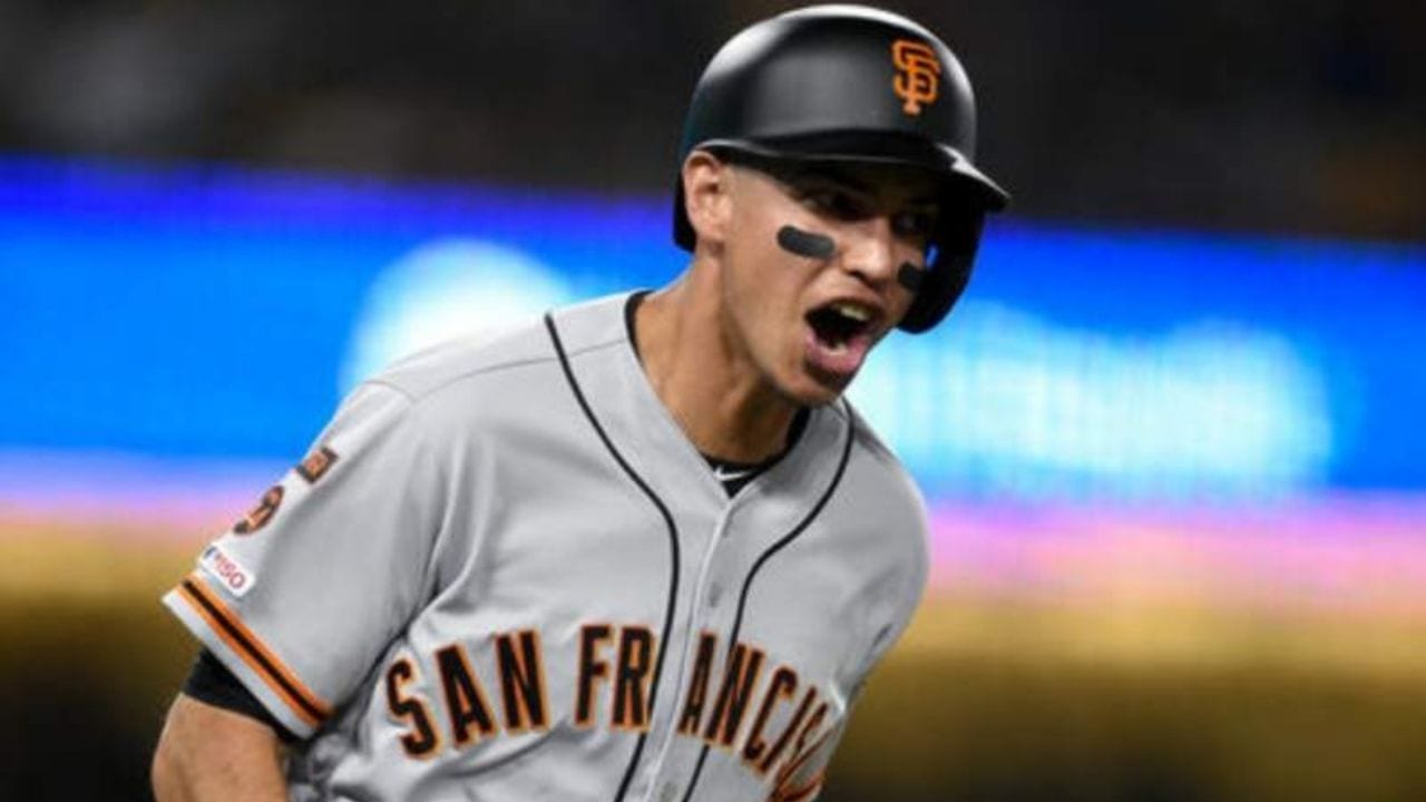 Mauricio Dubón consigue su segunda victoria con Los Gigantes de San Francisco