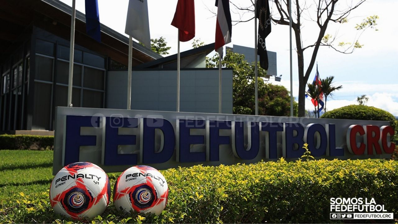 Costa Rica usará el primer balón ecológico certificado por la FIFA