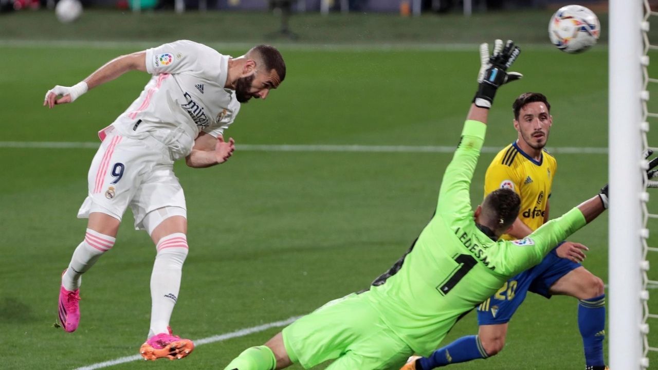 Benzema comandó victoria del Real Madrid ante el Cádiz del Choco Lozano