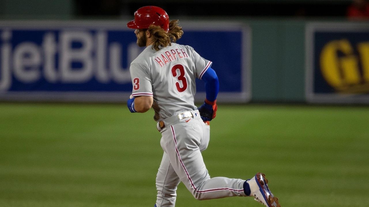 Jugador de la MLB fue golpeado con una pelota que se movía a casi 100 millas por hora