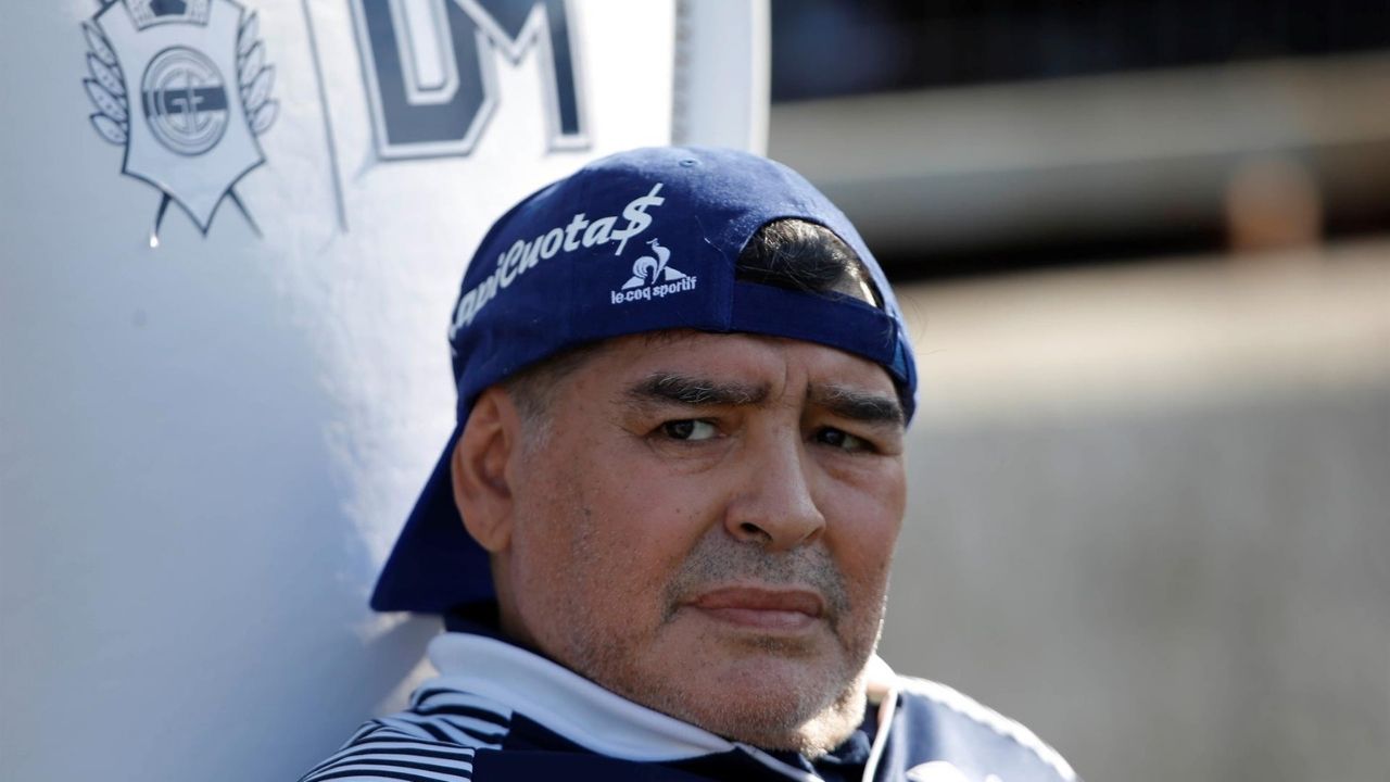 Un informe concluye que Maradona tuvo cuidados médicos deficientes e inadecuados