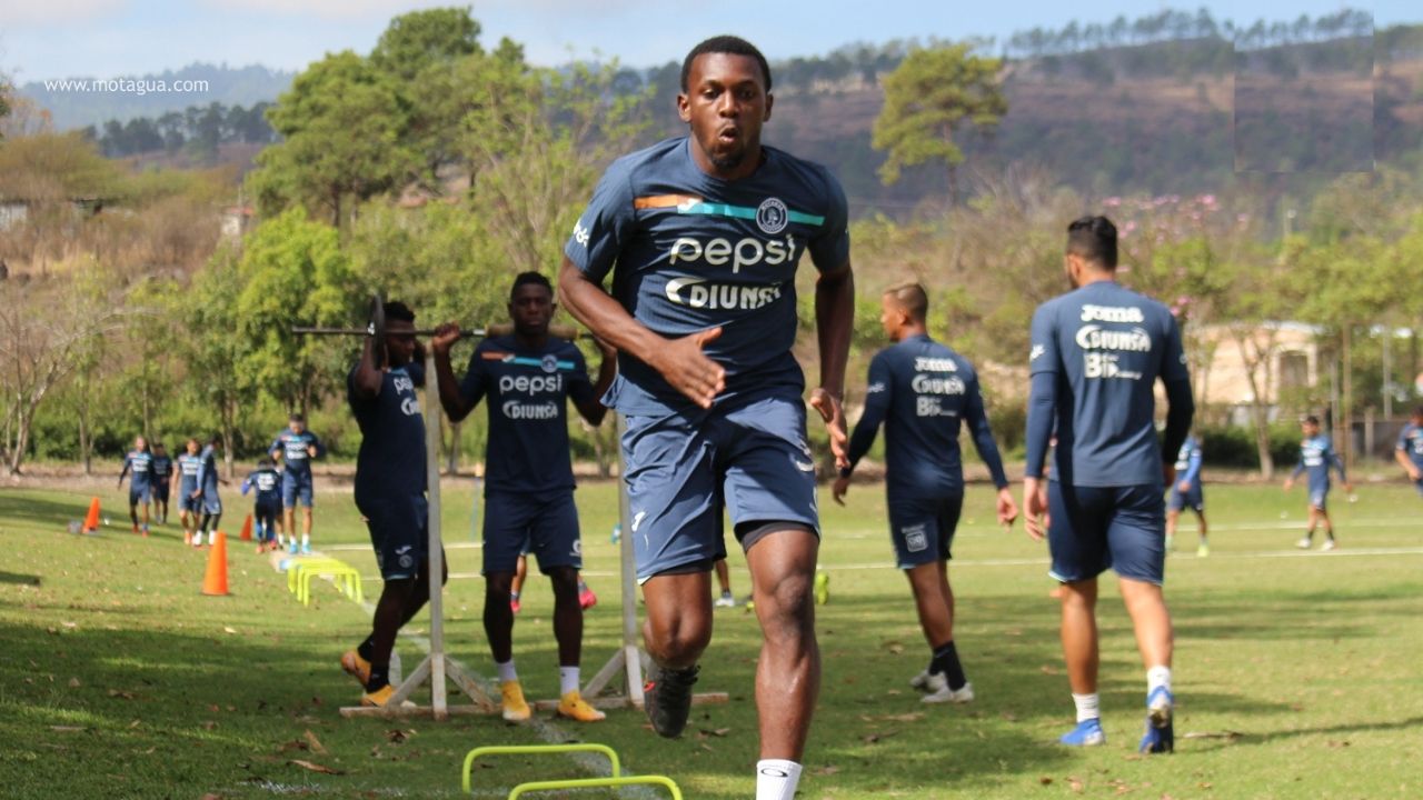 Muma Fernández: Tenemos que ganar el clásico y esperar que Marathón le gane al Olimpia