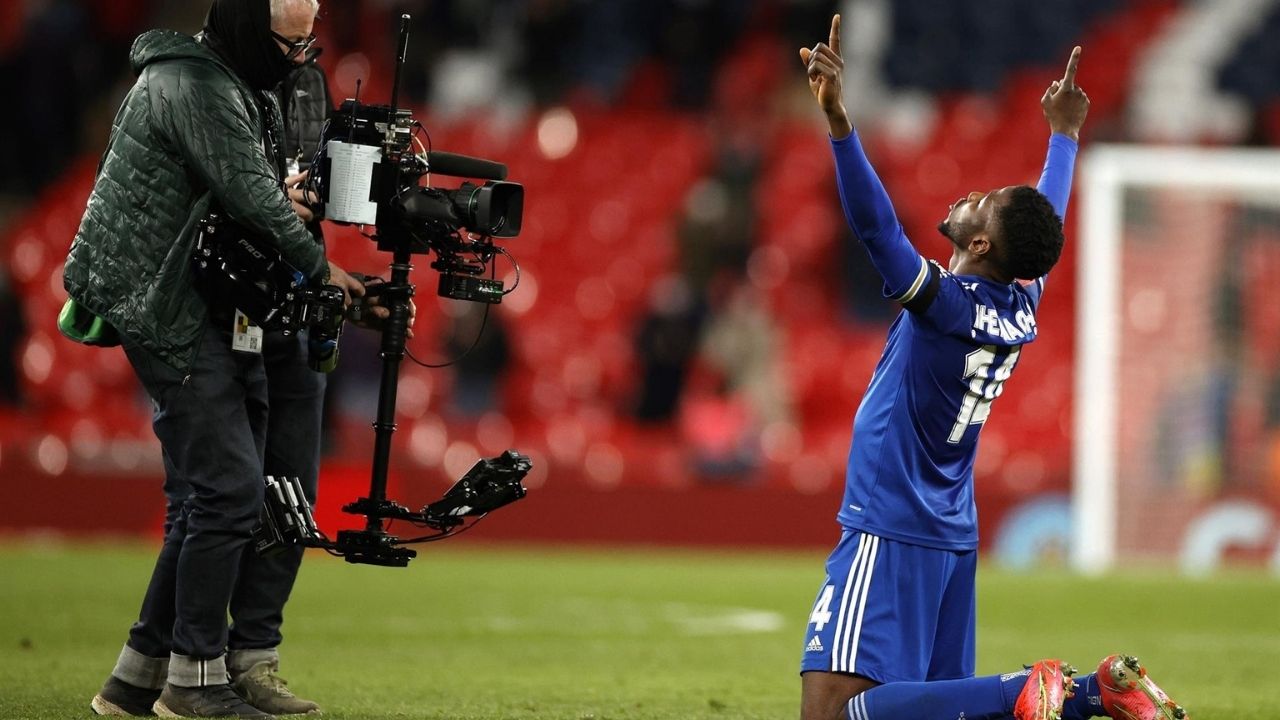 El nigeriano Iheanacho manda al Leicester a su quinta final y se medirán al Chelsea