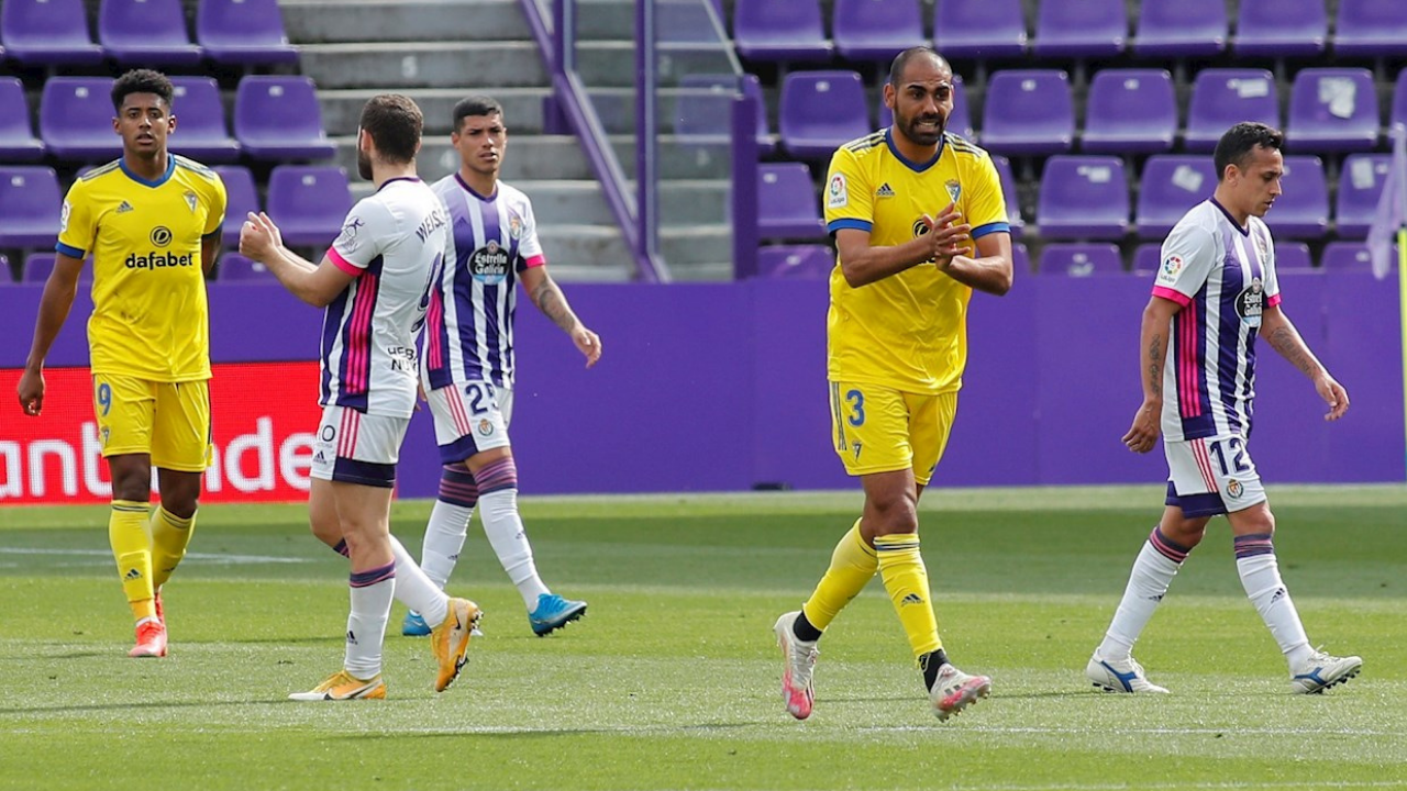 Con Choco Lozano de titular, el  Cádiz rescató un punto ante el Real Valladolid