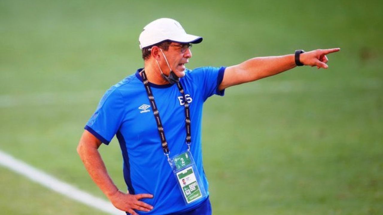 Hugo Pérez, nuevo técnico de El Salvador