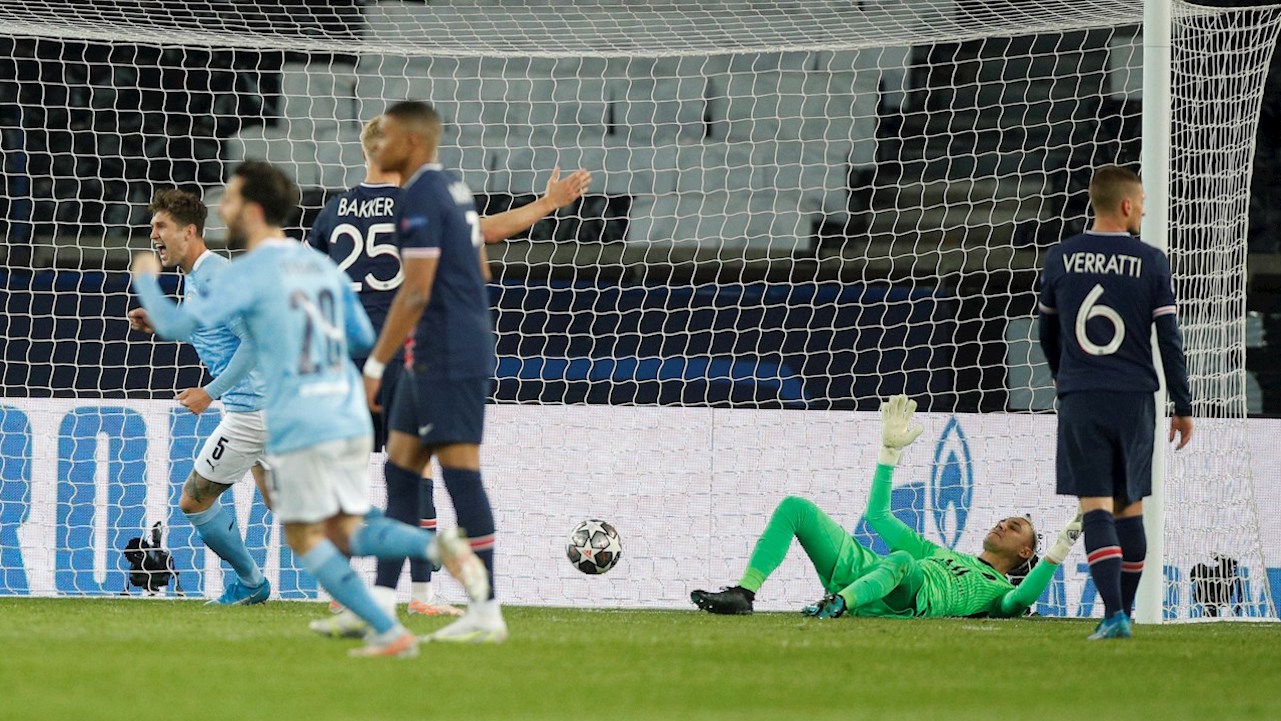 Manchester City remonta ante el PSG en la ida de la semifinal en la Champions League