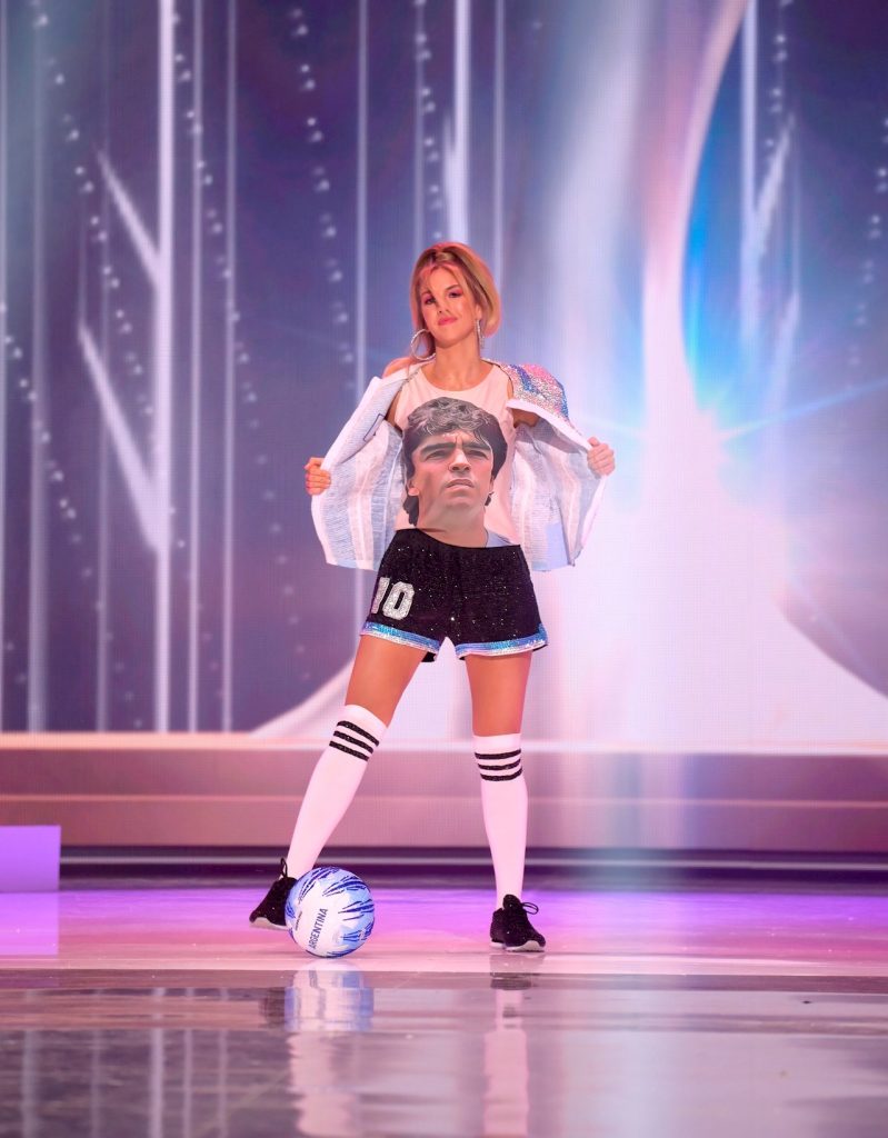 Alina Luz Akselrad camisa Diego Maradona
