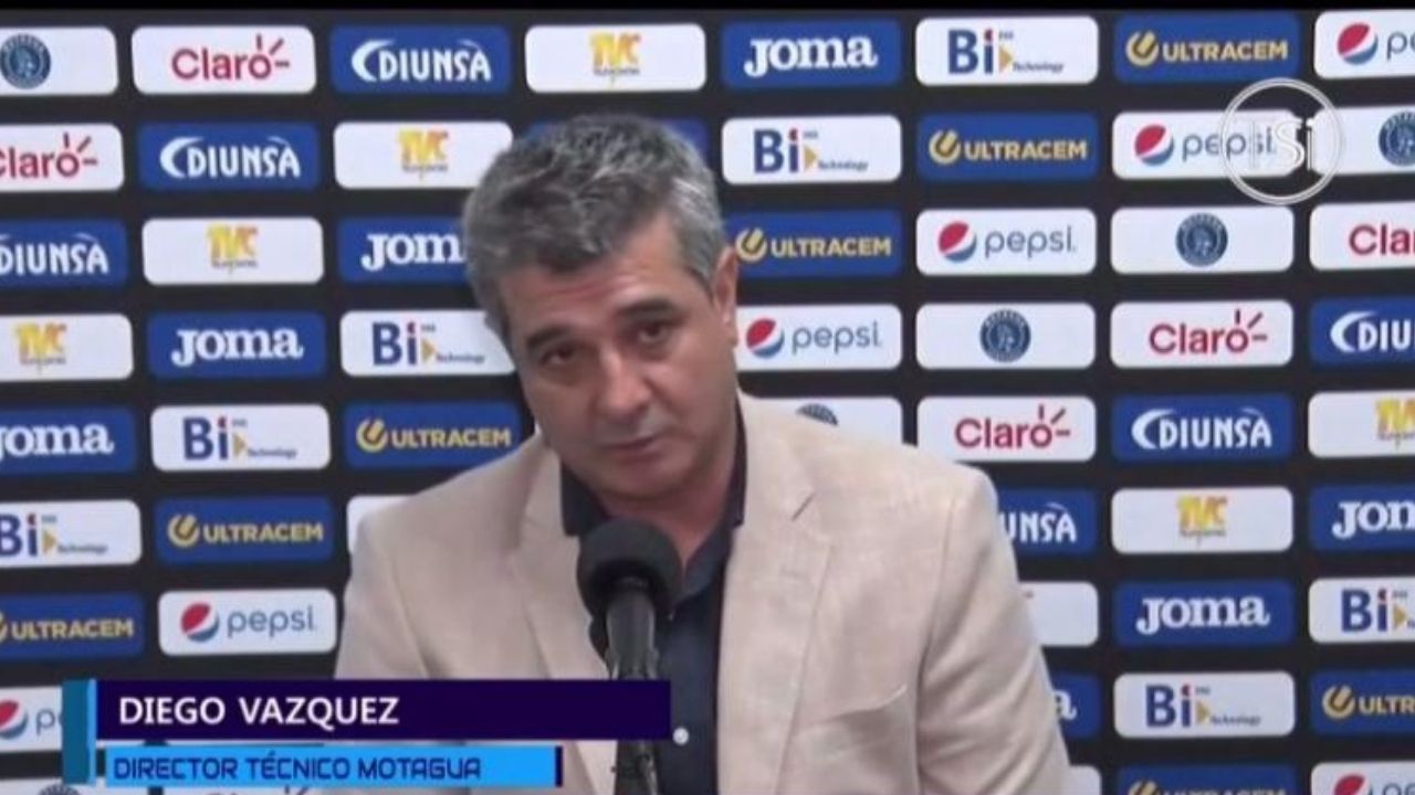 Diego Vazquez pide sanción al cuerpo técnico del Olimpia y le responde a Pedro Troglio