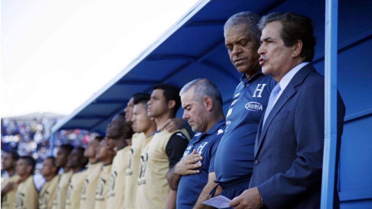 Jorge Luis Pinto y el emotivo mensaje de despedida a Roy Posas