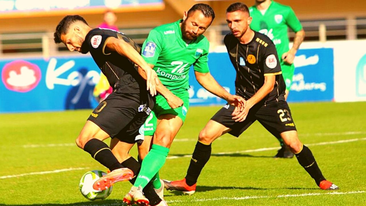 Alfredo Mejía y Levadiakos consiguen triunfo clave en Grecia y sueñan con el ascenso